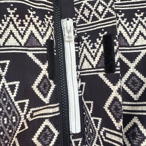 Burton dry ride Gortex living lining shell. - Picture 9 of 9